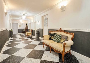 Host & Stay | Regency Mansions Apartment