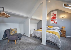 Host & Stay | Skyview