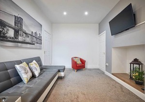 Host & Stay | Skyview