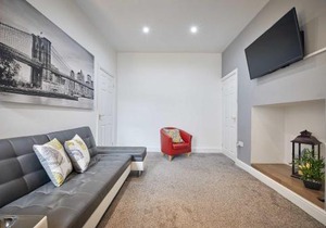 Host & Stay - Skyview