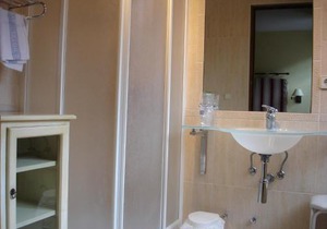 Hostal Ayestaran II