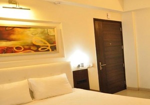 Hotel Azad Square Gurgaon