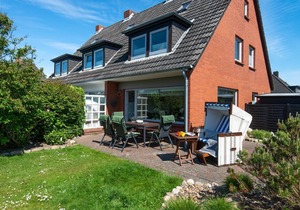 House for up to 5 people close to the city and the beach, terrace, parking space, WLAN.