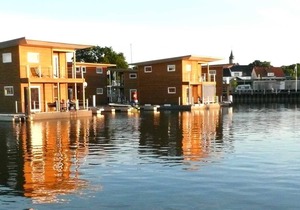 House 1 / pets possible - FLOATING HOUSES Classic - Kröslin / up to 6 pers.