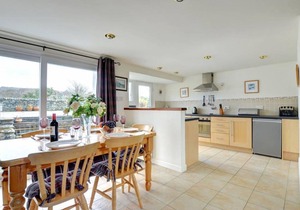 House ∙ 3 bedrooms ∙ 5 guests