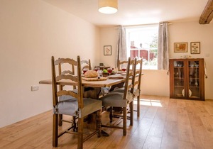 House ∙ 3 bedrooms ∙ 5 guests