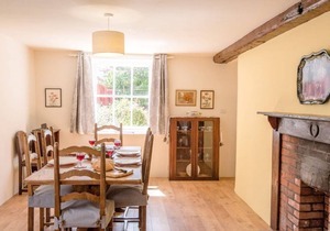 House ∙ 3 bedrooms ∙ 5 guests