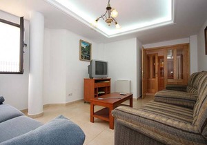 House - 5 Bedrooms with Sea views - 101514