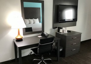 Howard Johnson by Wyndham Spokane