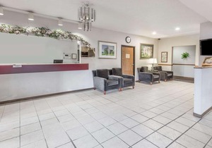 Howard Johnson by Wyndham Manteno