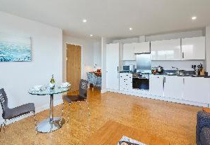 HQ Aparthotel Farnborough