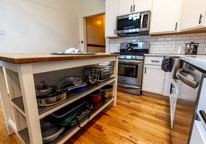 Huge 6 bed, 3.5 Bath Home 2 KING BEDS FAMILY SHAW NEIGHBORHOOD