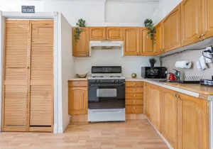 HUGE Sun-kissed 3BR 1 Stop to NYC