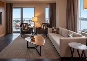 Hyatt Regency Lake Washington at Seattle’s Southport