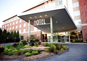 I Hotel And Conference Center