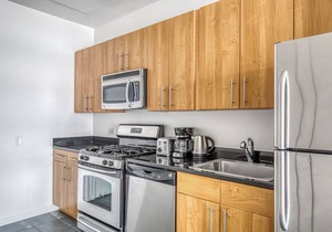 Ideal LIC 1BR w/W/D, Elevator & Doorman, near East River, by Blueground