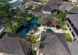 Idyllic 4BR Beach Front Villa Set In Pabean Beach! 9Min Drive To Bali Safari!