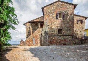 Idyllic Farmhouse in Gambassi Terme-Fi with Swimming Pool