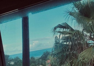 Immaculate designer house-sweeping views over iconic Blueys Beach 3min walk away