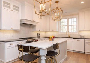 In-Town Modern Colonial Compound With Pool