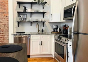 Indigo Flat: Chic Retreat in Downtown Chattanooga