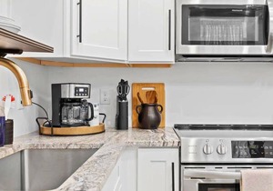 Indigo Flat: Chic Retreat in Downtown Chattanooga