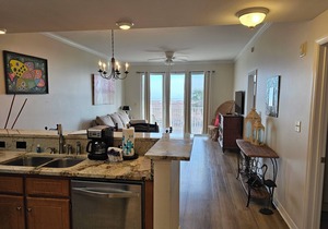 Inn at Dauphin Island 212 Family Friendly Sleeps 8 with Great Views!