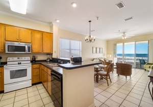Inn at Dauphin Island 401 End Unit with Great Views!