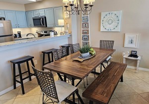 Inn at Dauphin Island 110-Walk-in Shower! Walk out to Pools and Beach!