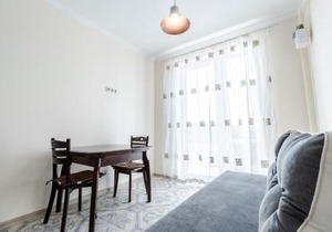 InshiApartments on Hazova str 4
