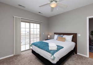 Iowa State University Flat + Gym + Pool