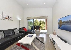 Ironbark Hill Villa 3 Saperavi