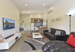 Ironbark Hill Villa 3 Saperavi