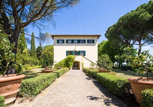 Villa ∙ 8 bedrooms ∙ 16 guests