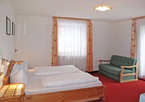 90 m² Apartment ∙ 3 bedrooms ∙ 6 guests