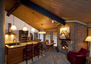 Jasper Inn & Suites by INNhotels