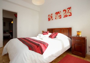 Johnny Ringo Family Apartment II
