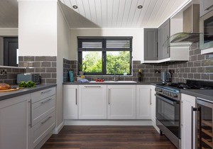 Juniper Lodge, 28 Roadford Lake Lodges