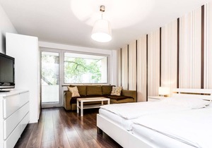 K58 well-kept apartment in Höhenberg 5 km to Cologne Trade Fair with free W-LAN