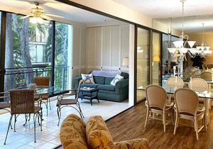 Kahala Beach 2B/2bath/1pkg Condo