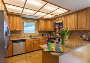 Kakela Kai, Beachfront Kailua Home, Private, A/C