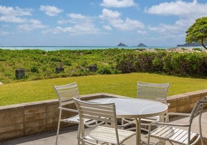 Kakela Kai, Beachfront Kailua Home, Private, A/C