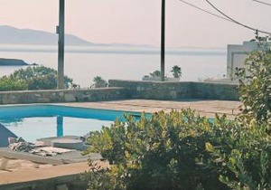 Kallirroe Deluxe Villa with Sea View and Pool