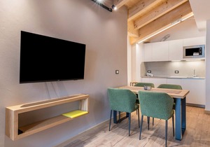Kamerloy Apartments - G with Mountain View, Wi-Fi, Balcony and Garden