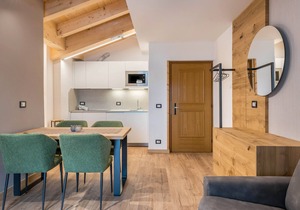 Kamerloy Apartments - G with Mountain View, Wi-Fi, Balcony and Garden