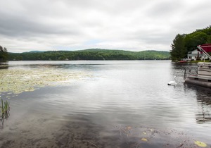 Kamp Koby - Lake Front camp on Lake Hortonia