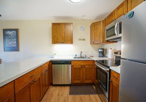 Kapa'a Top Floor Condo Fully Air Conditioned & newly furnished at Pono Kai