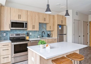 Kasa | Cozy 1BD with Parking and Amenity Access | Minneapolis