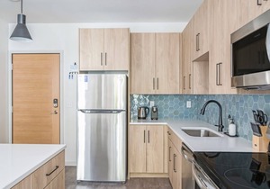 Kasa | Cozy 1BD with Parking and Amenity Access | Minneapolis