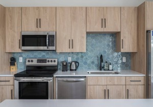 Kasa | Spacious 2BD with Balcony and Gym Access | Minneapolis